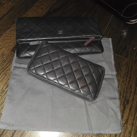 AUTHENTIC CHANEL WALLET ZIP AROUND MATELASSE LAMBSKIN BLACK SILVERHARDWARE - Picture 5 of 5